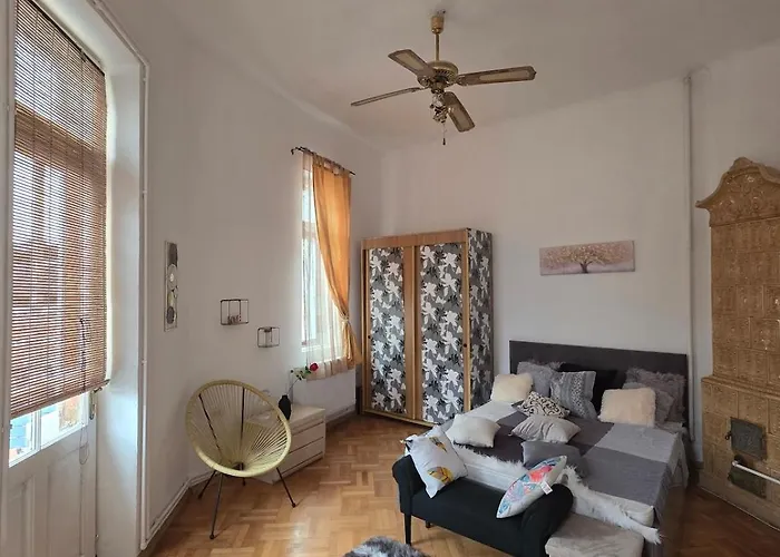 Apartment Rustic In Bucharest